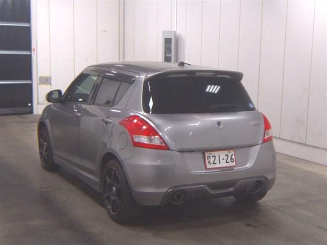SUZUKI SWIFT