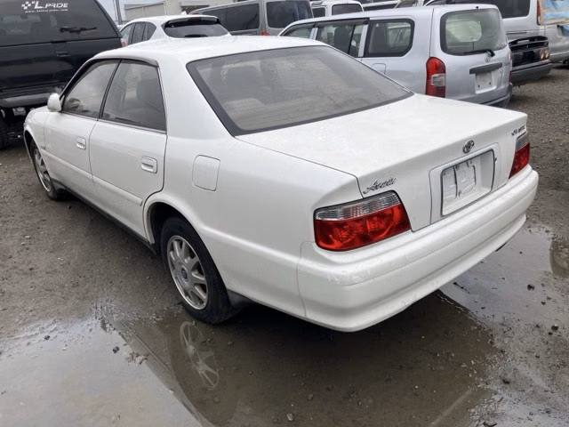 TOYOTA CHASER