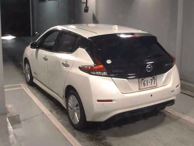 NISSAN LEAF