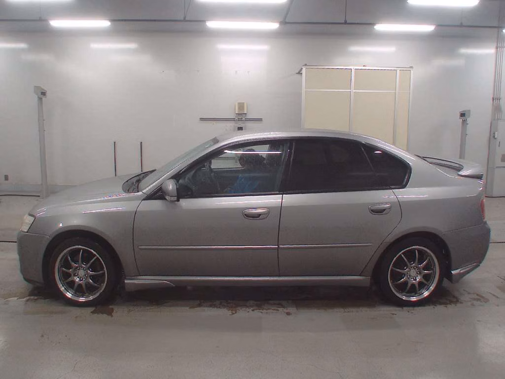 SUBARU LEGACY B4