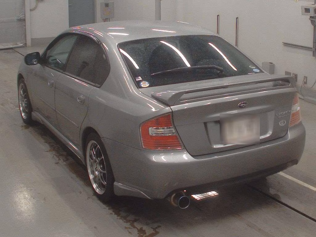 SUBARU LEGACY B4