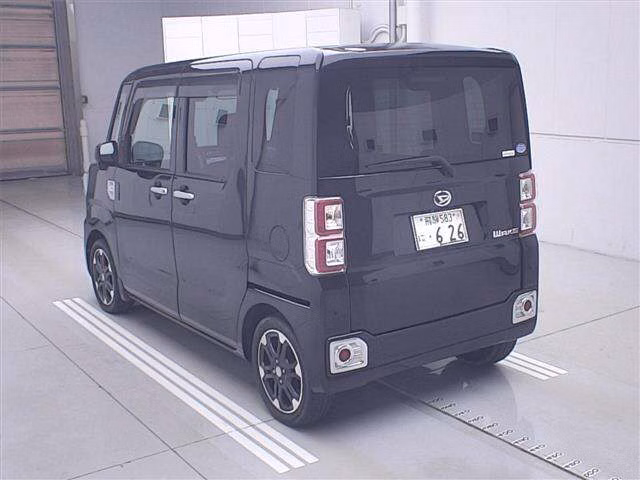 DAIHATSU WAKE