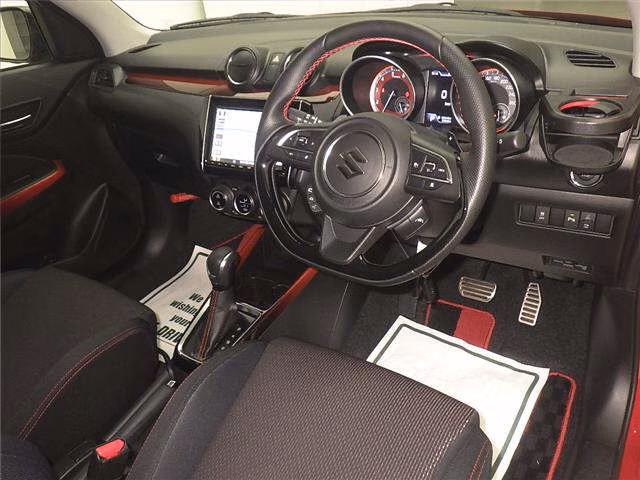 SUZUKI SWIFT