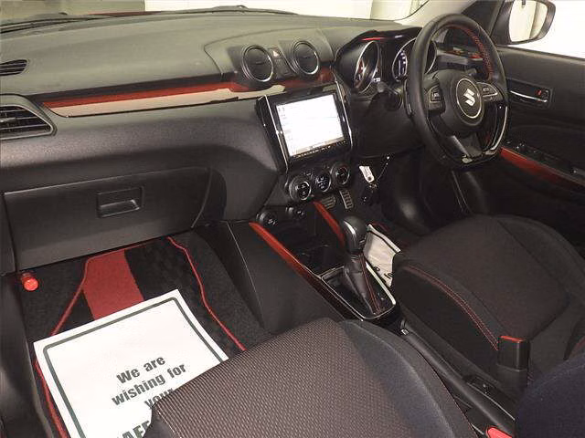 SUZUKI SWIFT