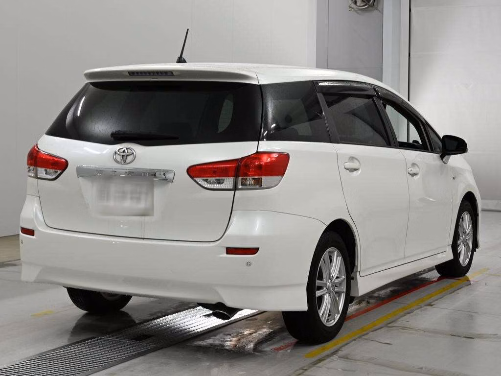 TOYOTA WISH