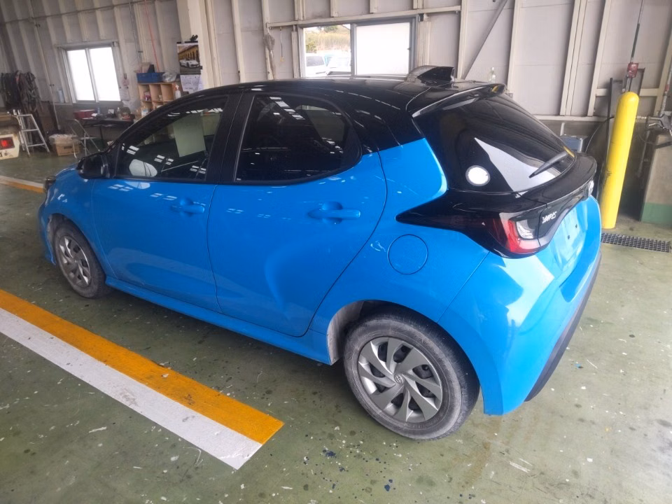 TOYOTA YARIS