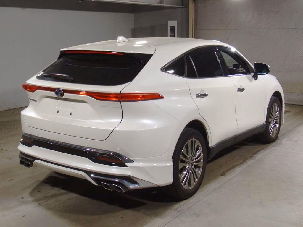 TOYOTA HARRIER