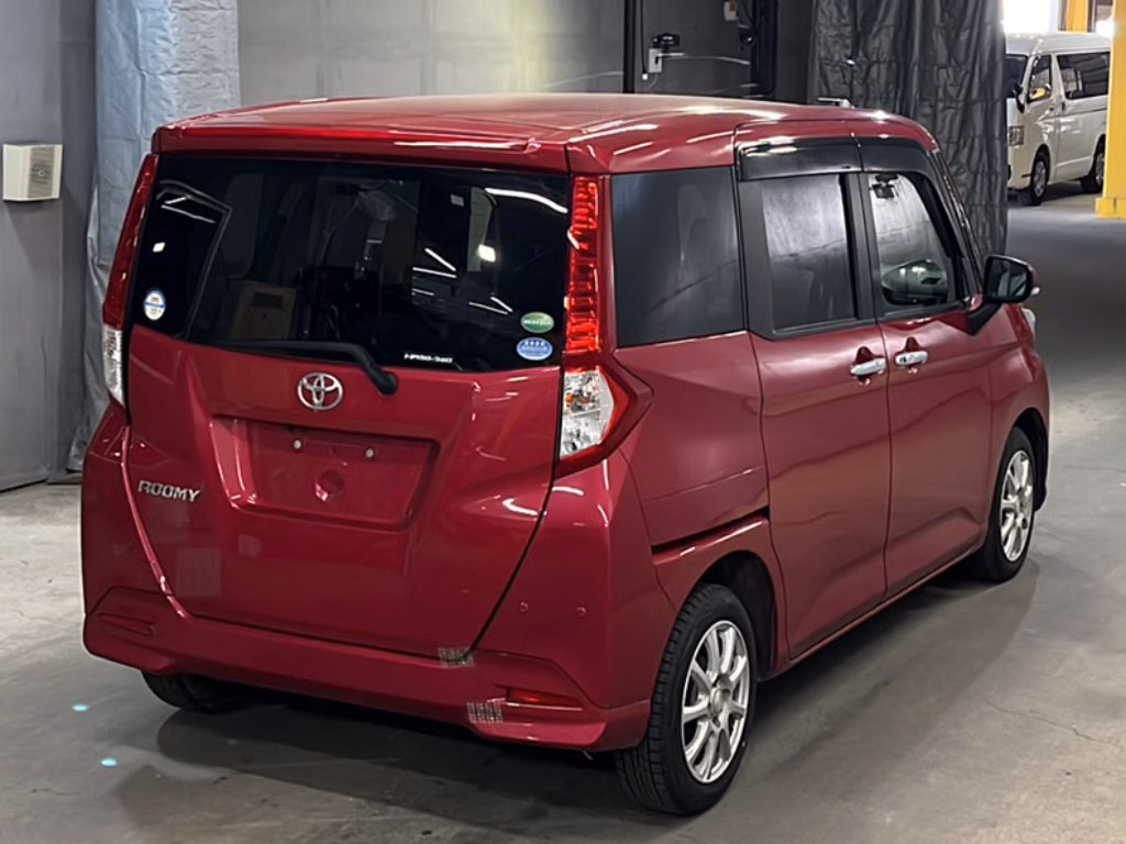 TOYOTA ROOMY