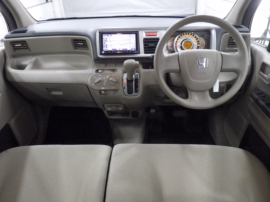 HONDA LIFE