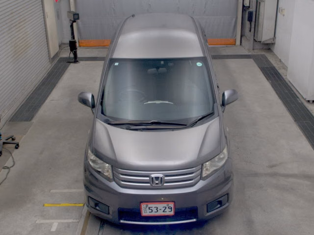 HONDA FREED SPIKE