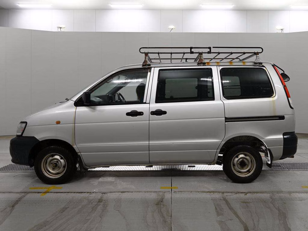 TOYOTA LITE ACE