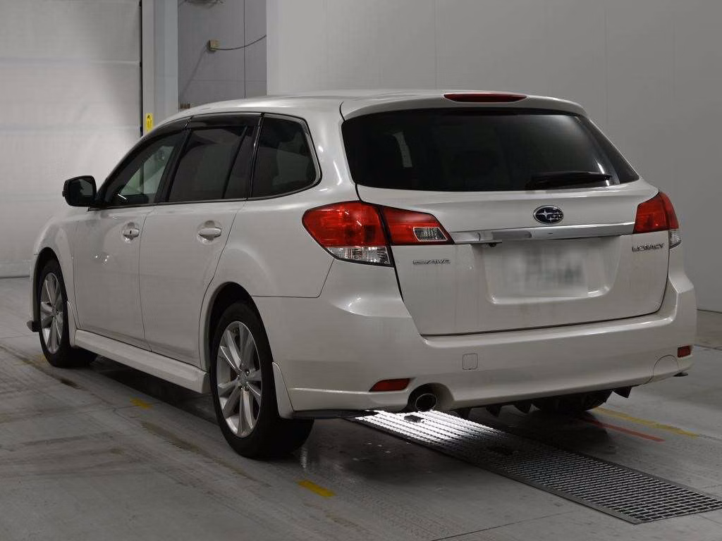 SUBARU LEGACY
