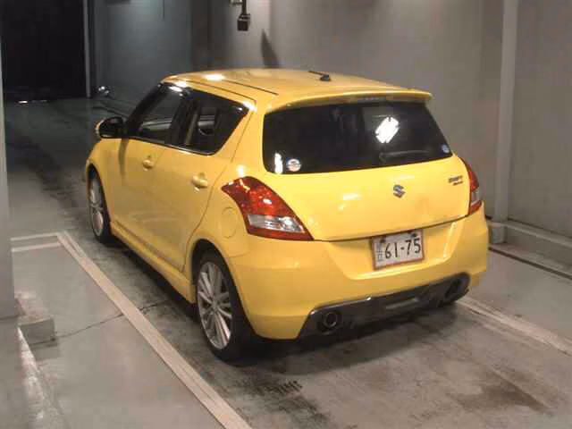 SUZUKI SWIFT