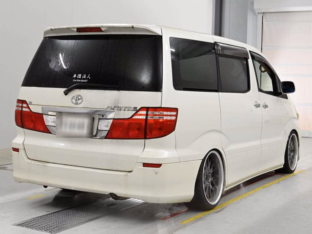 TOYOTA ALPHARD