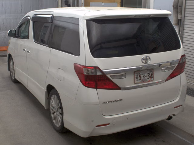 TOYOTA ALPHARD