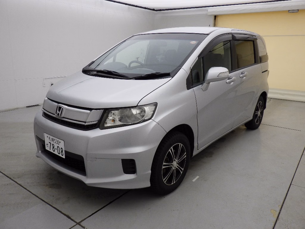 HONDA FREED SPIKE