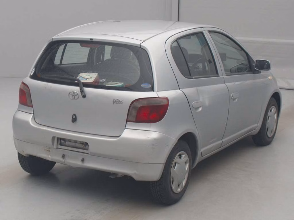 TOYOTA VITZ