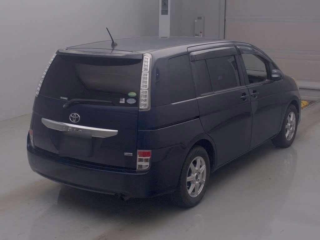 TOYOTA ISIS