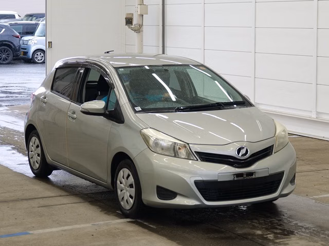 TOYOTA VITZ