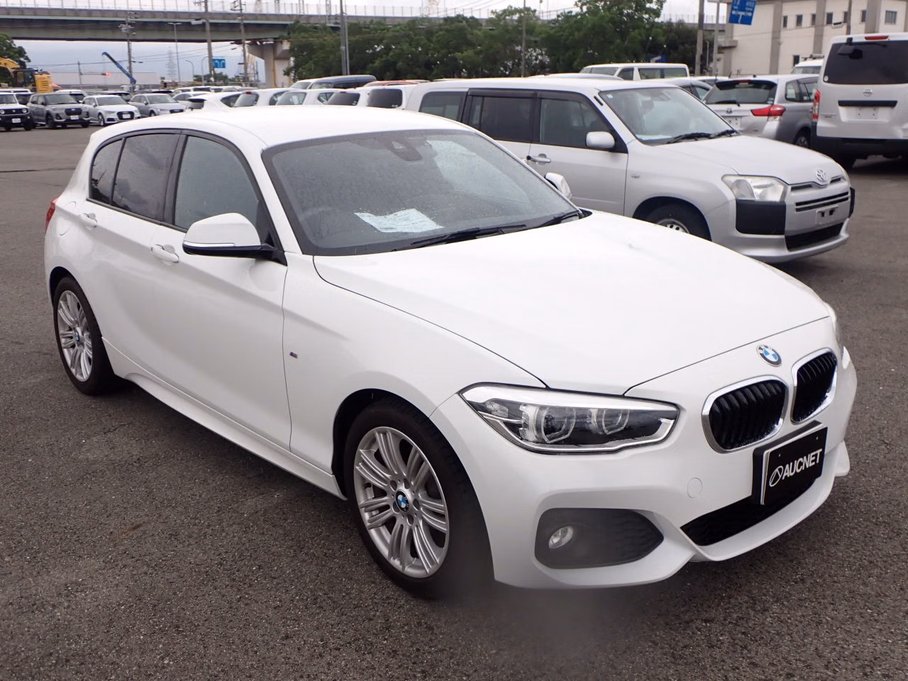 BMW 1-SERIES