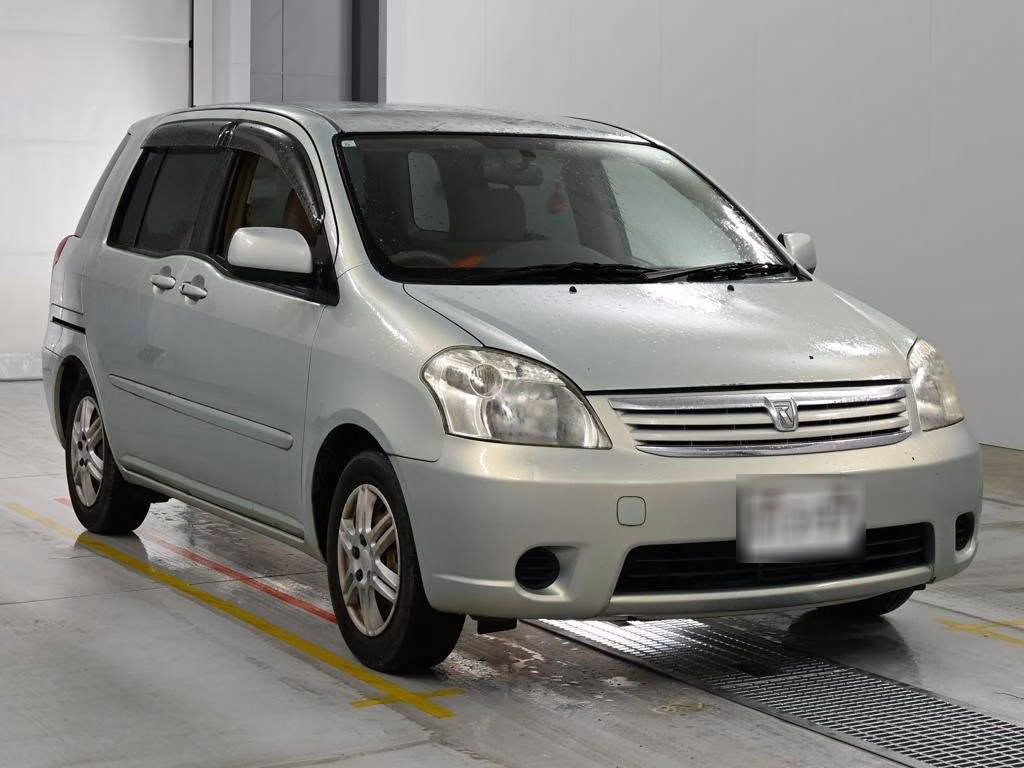 TOYOTA RAUM