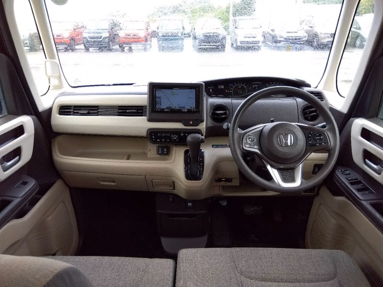 HONDA N-BOX
