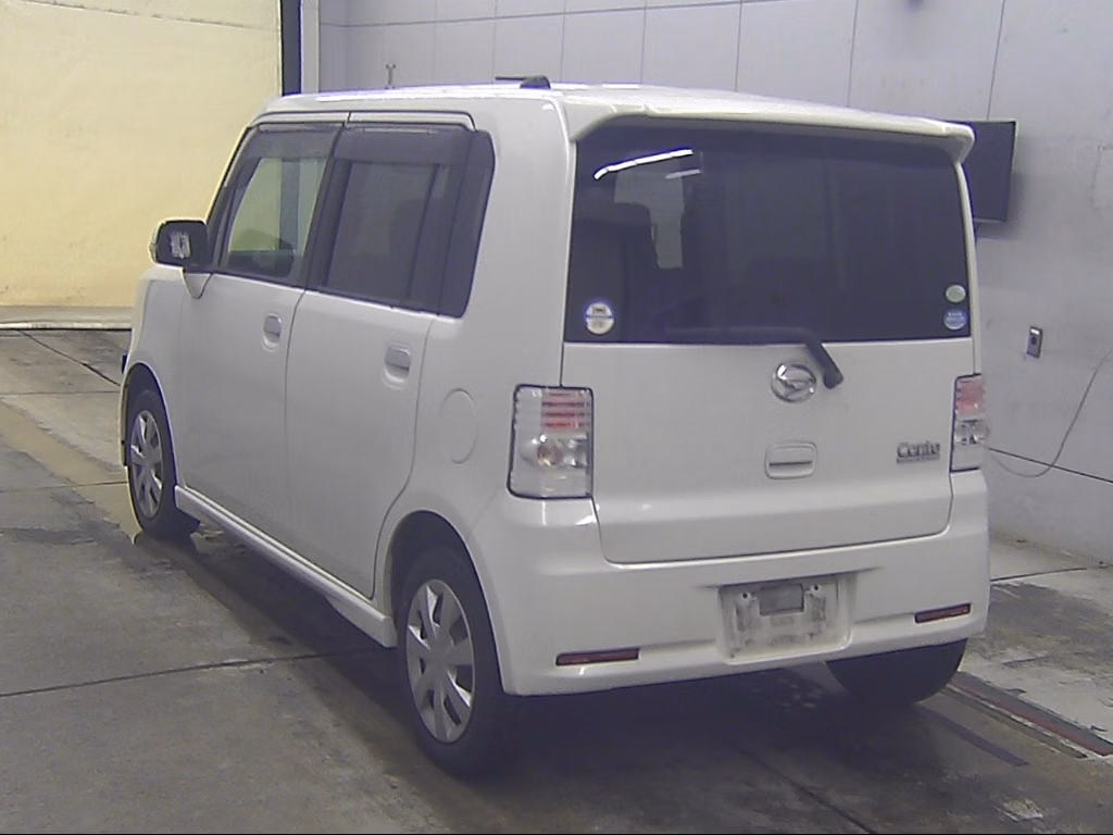 DAIHATSU MOVE CONTE