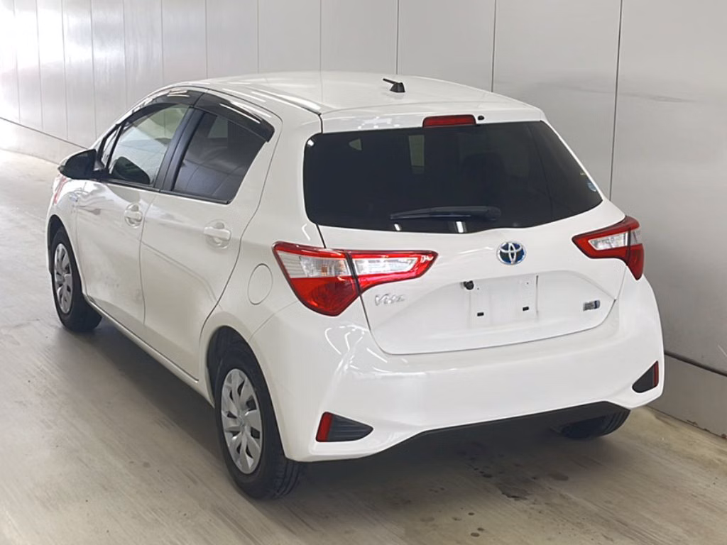 TOYOTA VITZ