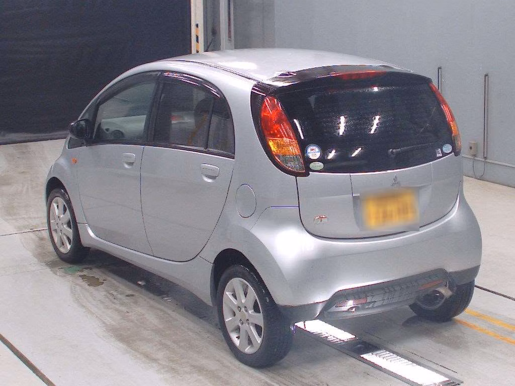 MITSUBISHI I