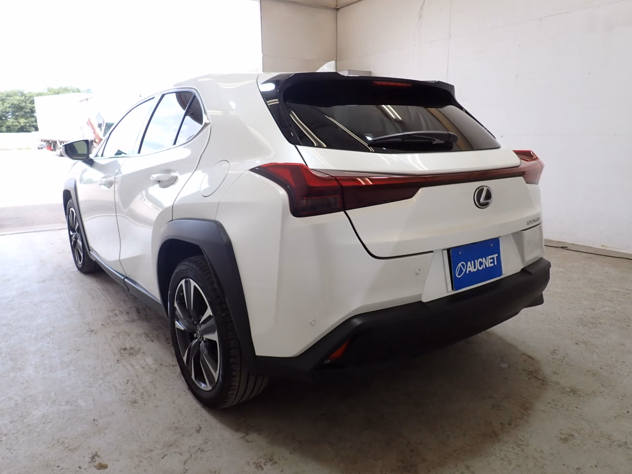 LEXUS UX200