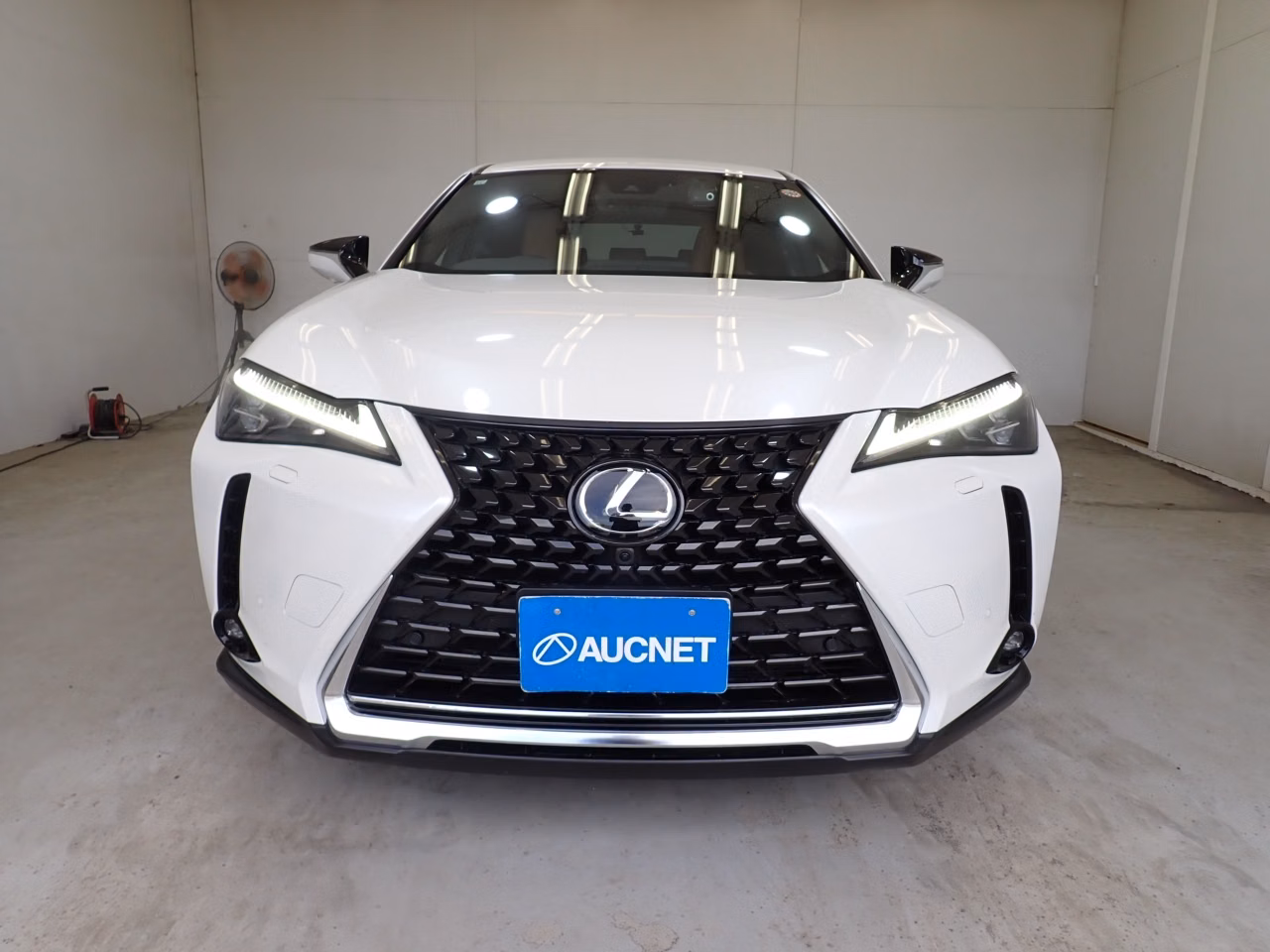 LEXUS UX200
