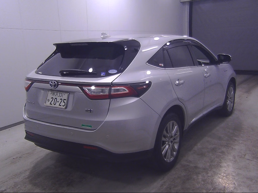 TOYOTA HARRIER