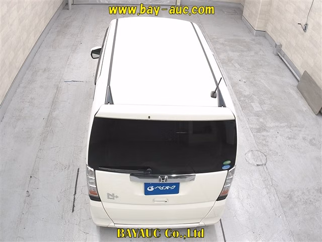HONDA N-BOX+