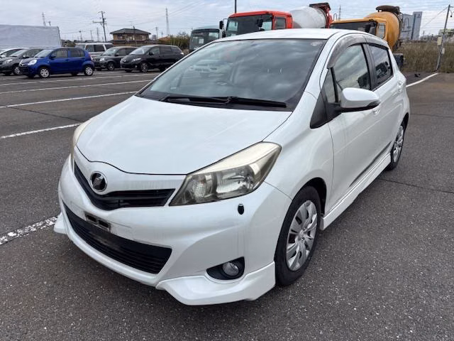 TOYOTA VITZ