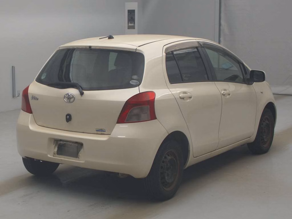TOYOTA VITZ