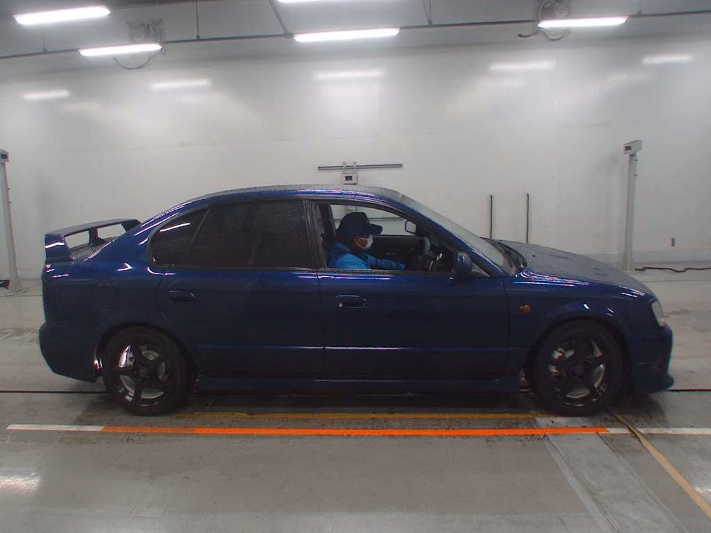 SUBARU LEGACY B4