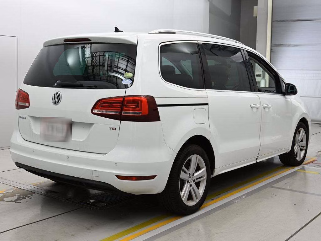 VOLKSWAGEN SHARAN