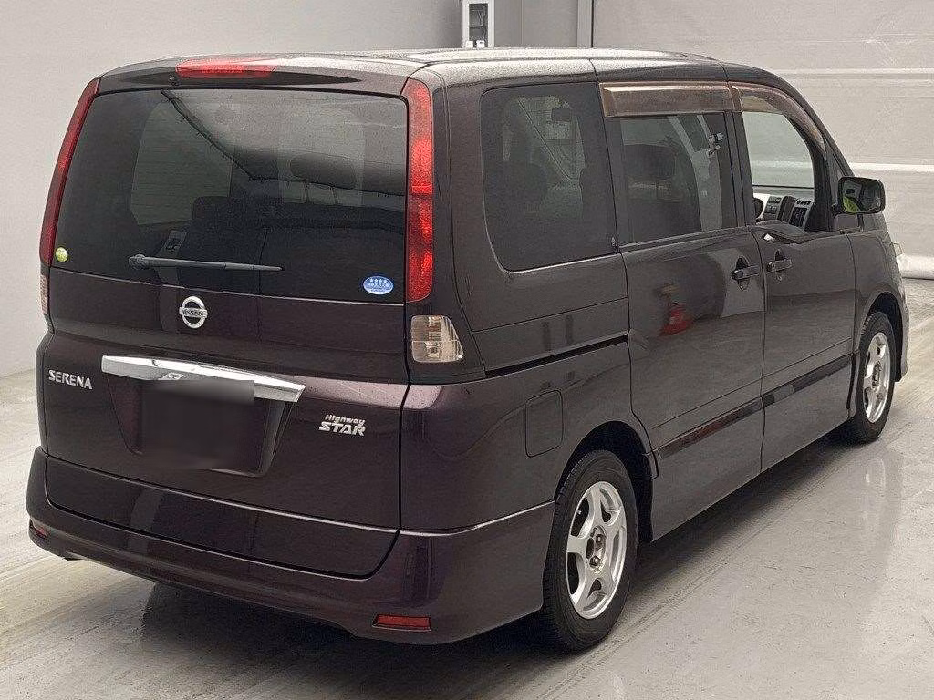 NISSAN SERENA