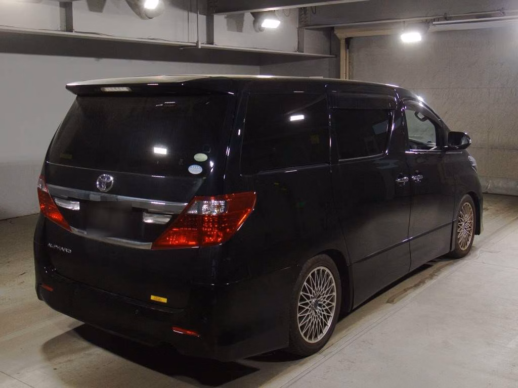 TOYOTA ALPHARD