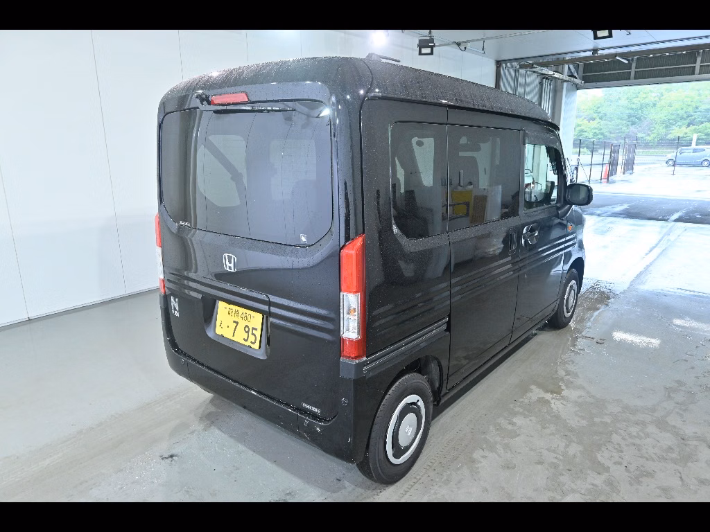 HONDA N-VAN