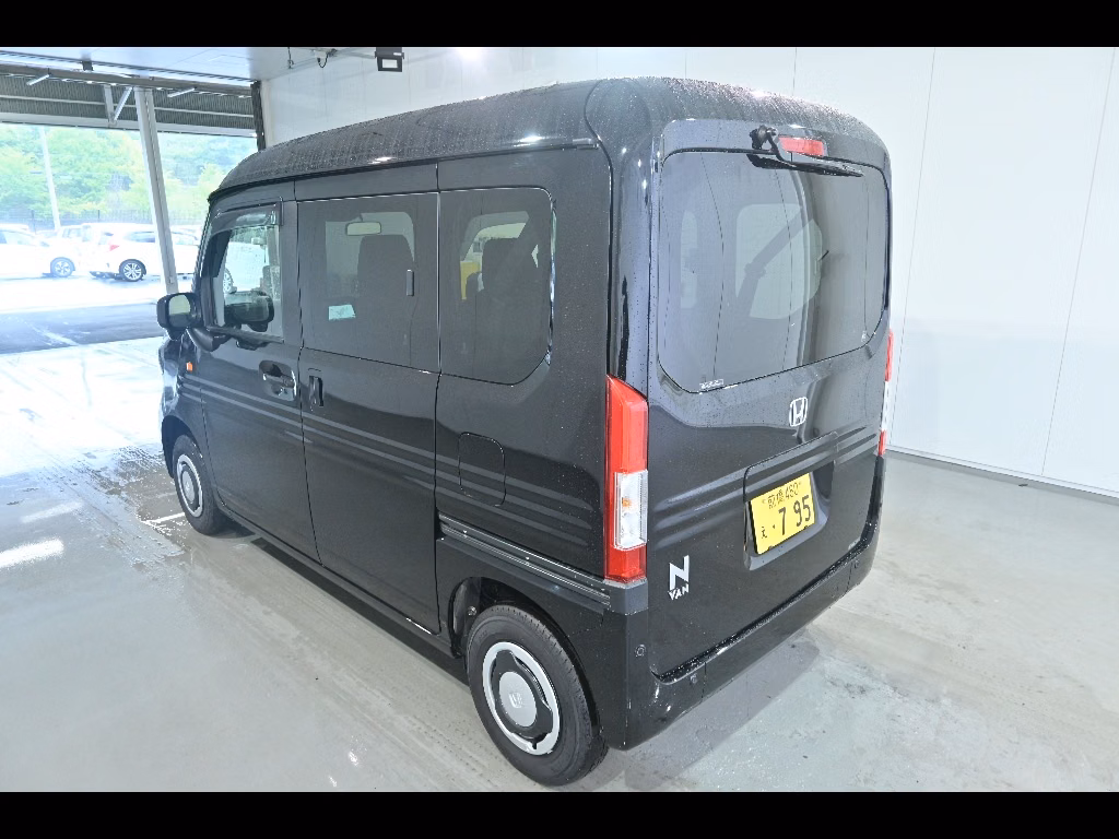HONDA N-VAN