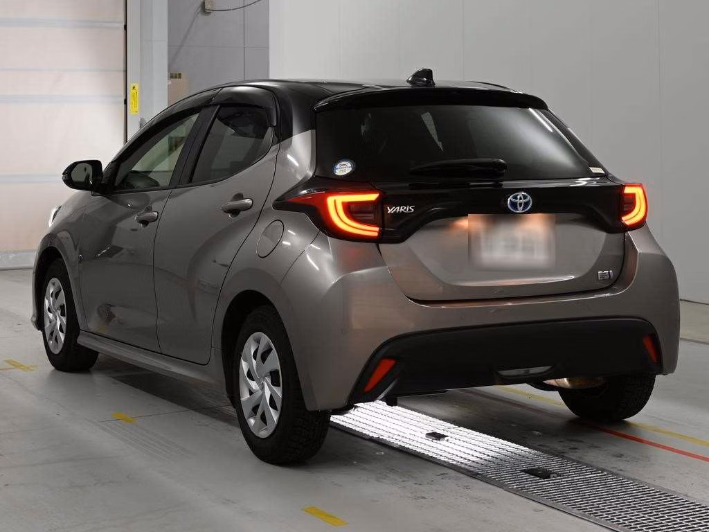 TOYOTA YARIS