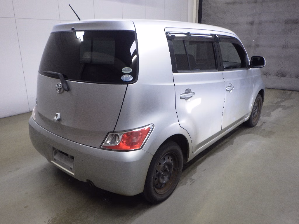 TOYOTA BB