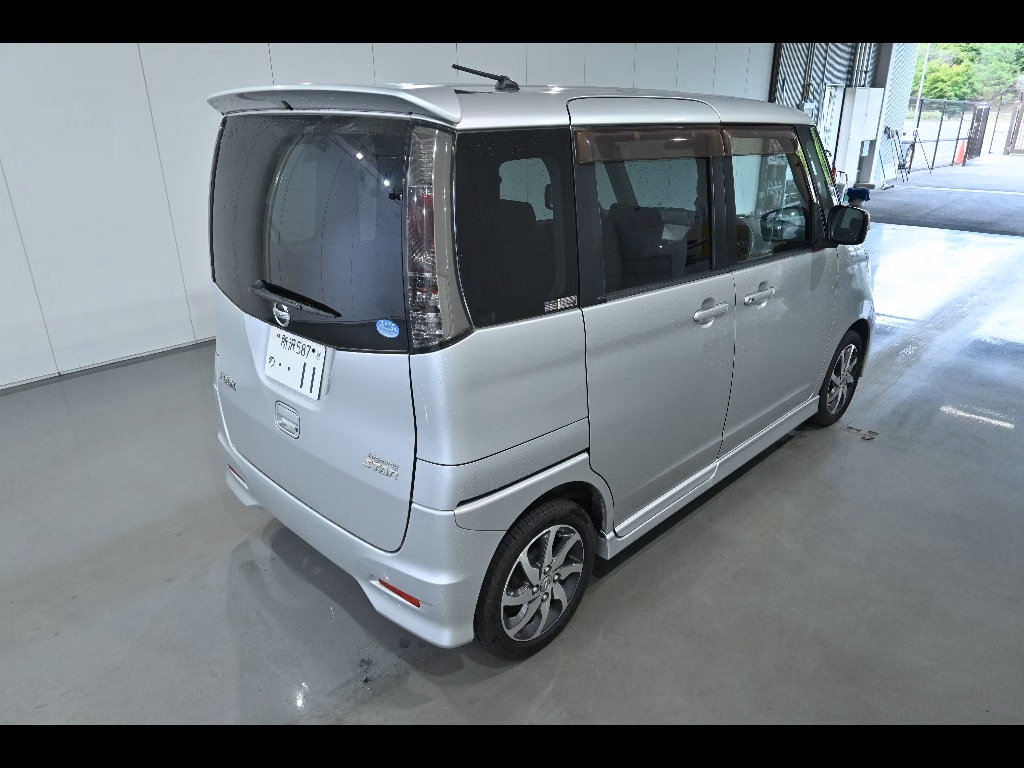 NISSAN ROOX