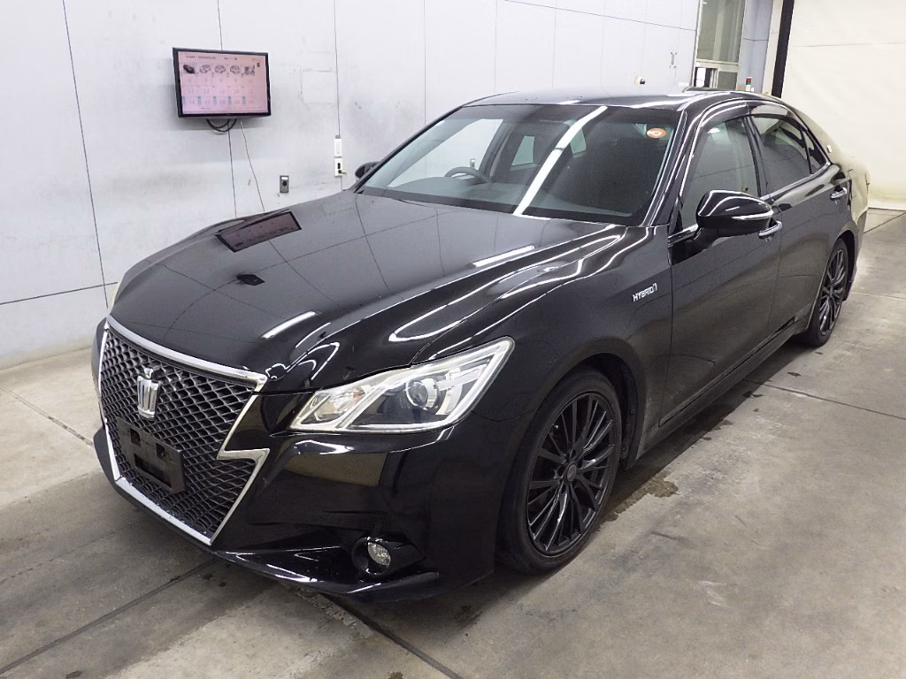 TOYOTA CROWN