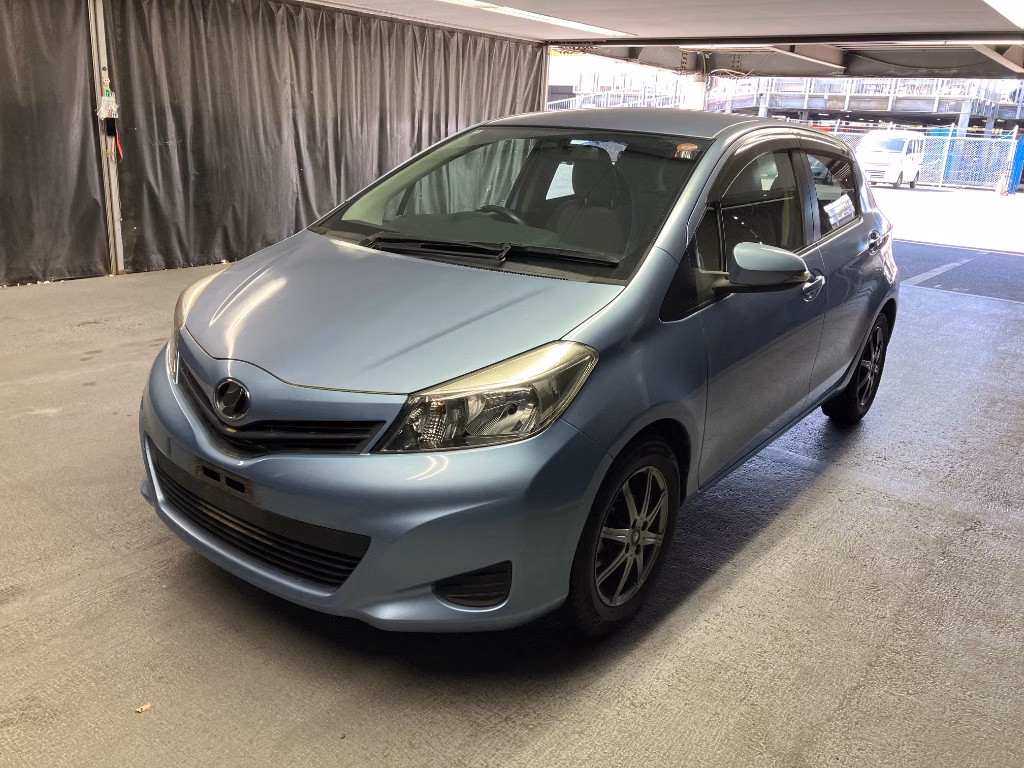 TOYOTA VITZ