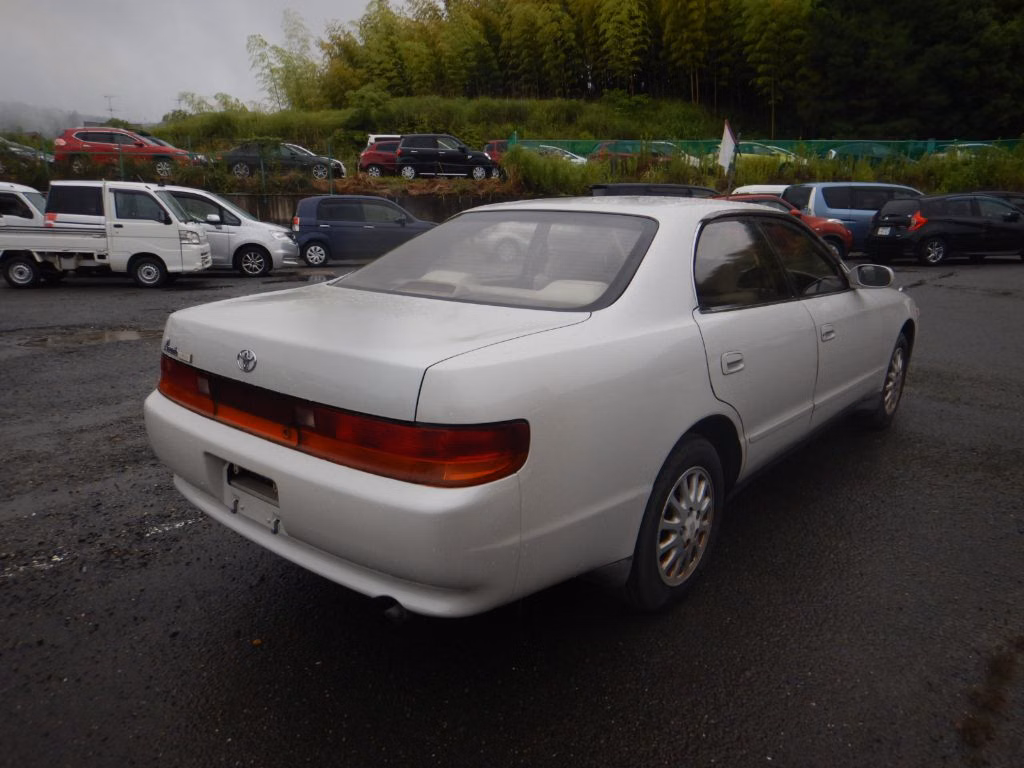 TOYOTA CHASER