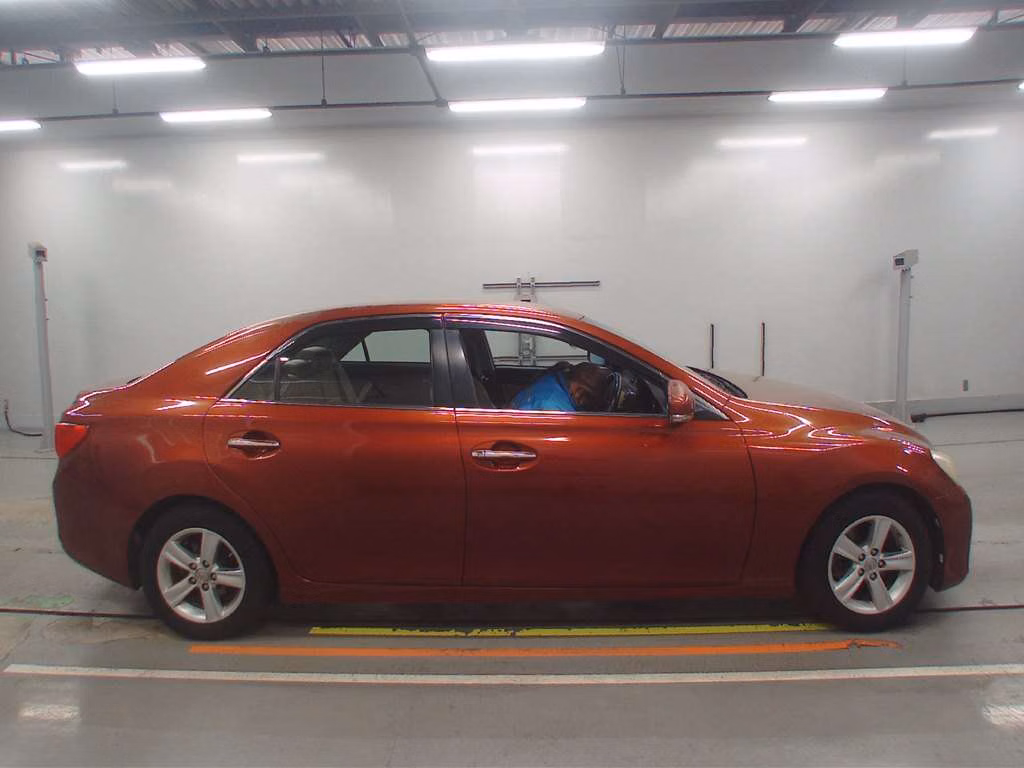 TOYOTA MARK X