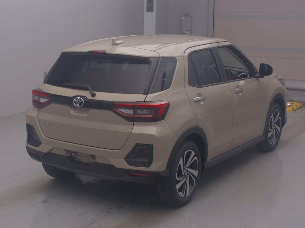 TOYOTA RAIZE