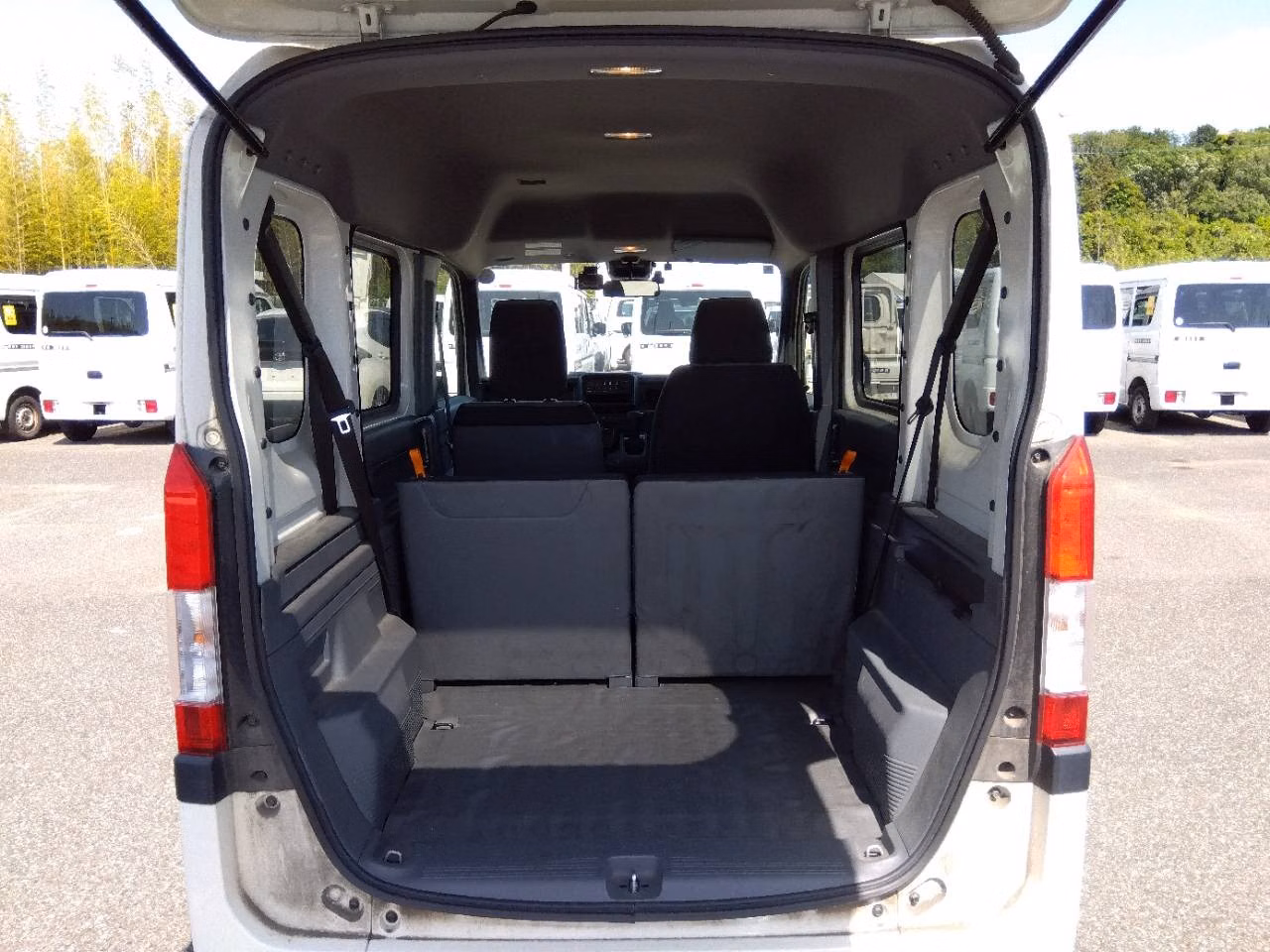 HONDA N-VAN